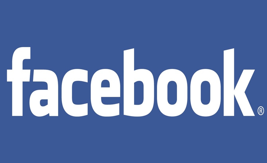 Facebook объединяет сториз и Messenger Day