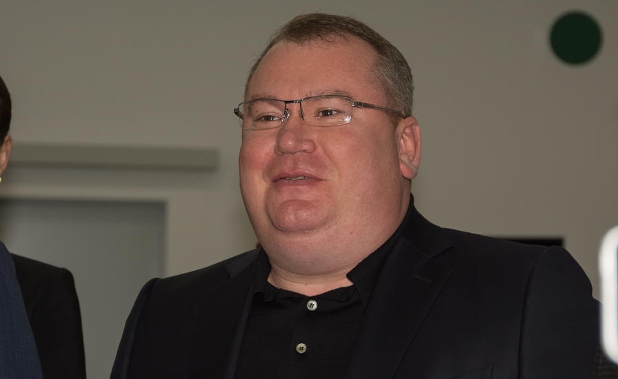Не публичный Резниченко обновился в Facebook