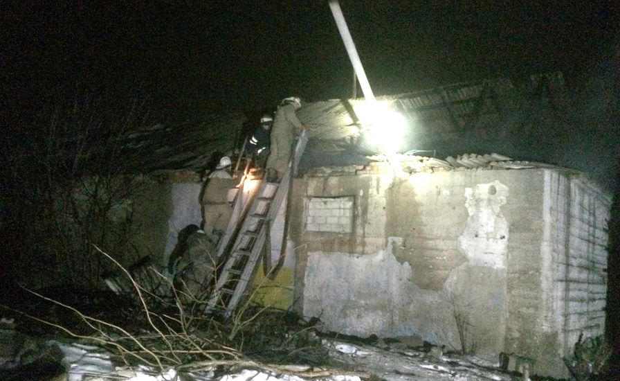 Под Днепром 2 часа горел деревообрабатывающий цех