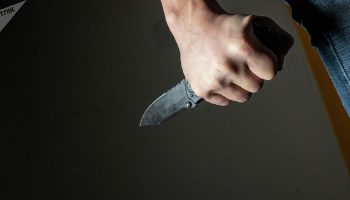 В Бахмаче мужчина во время распития алкоголя зарезал собутыльника