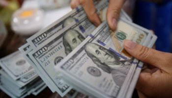 В Харьковской области адвокат стал посредником в передаче взятки силовикам