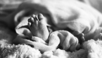 В Киеве мать заморила голодом своего годовалого сына: что решил суд