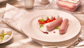 Школа в Херсонской области провела тендер на закупку 250 граммов сосисок